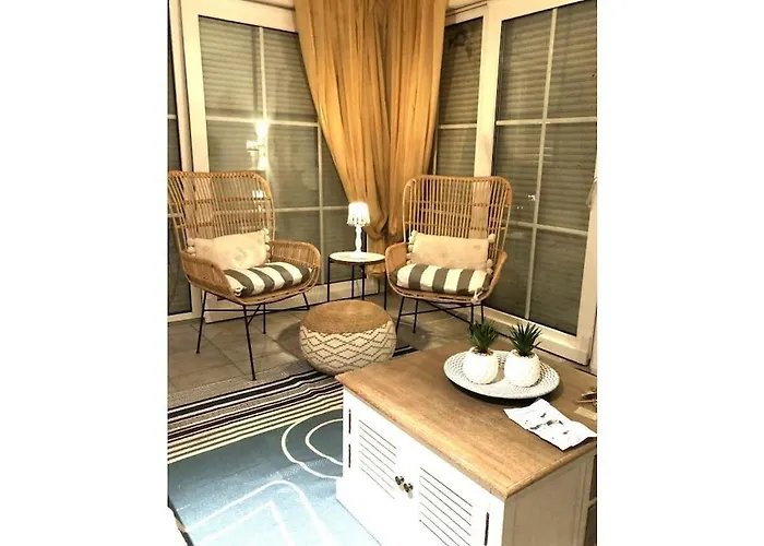 House On The Lagoon 아파트 *