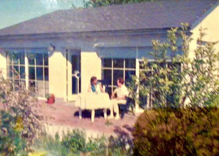 House On The Lagoon *