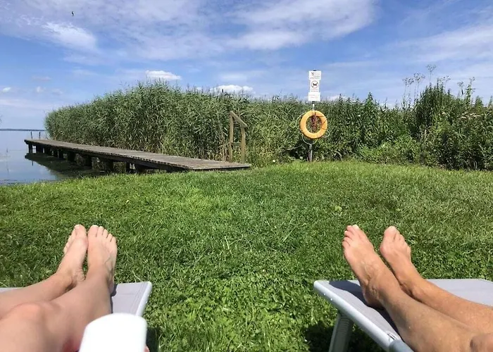 아파트 House On The Lagoon